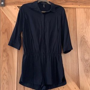 Black 3/4 sleeve Forever 21 romper